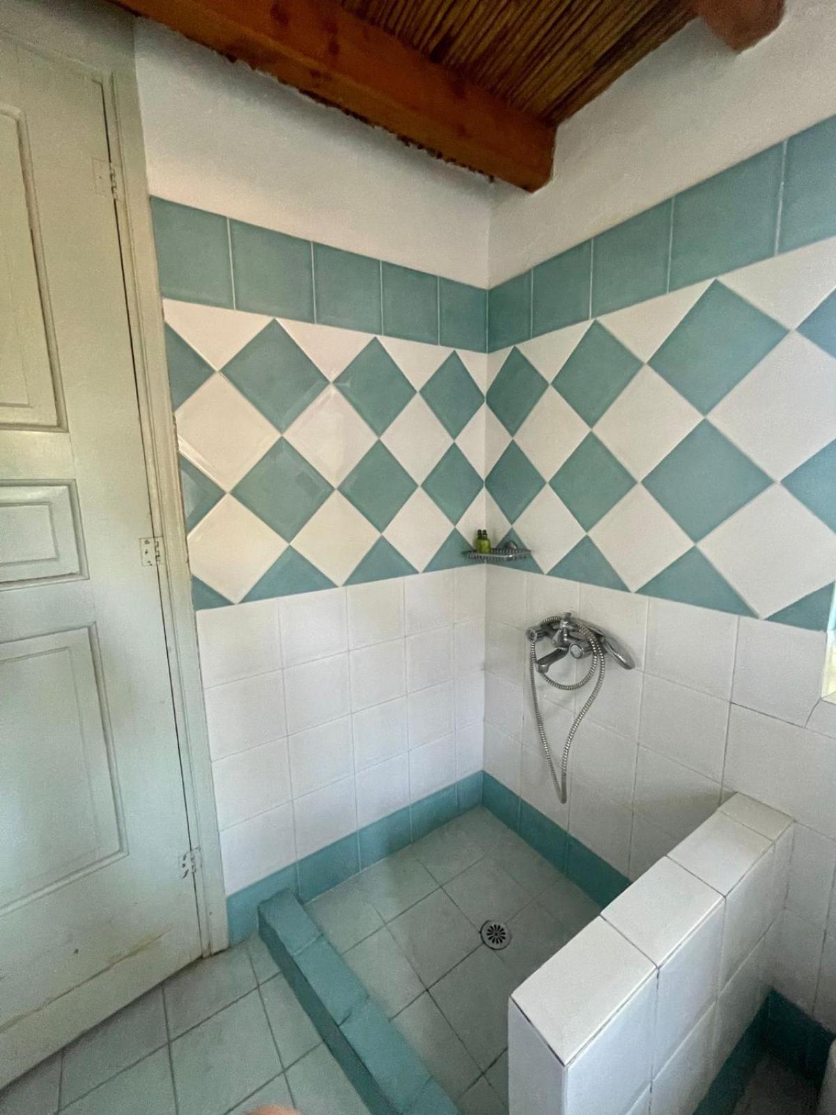 Petrino 2 - Traditional Lerian House Lakí Kültér fotó