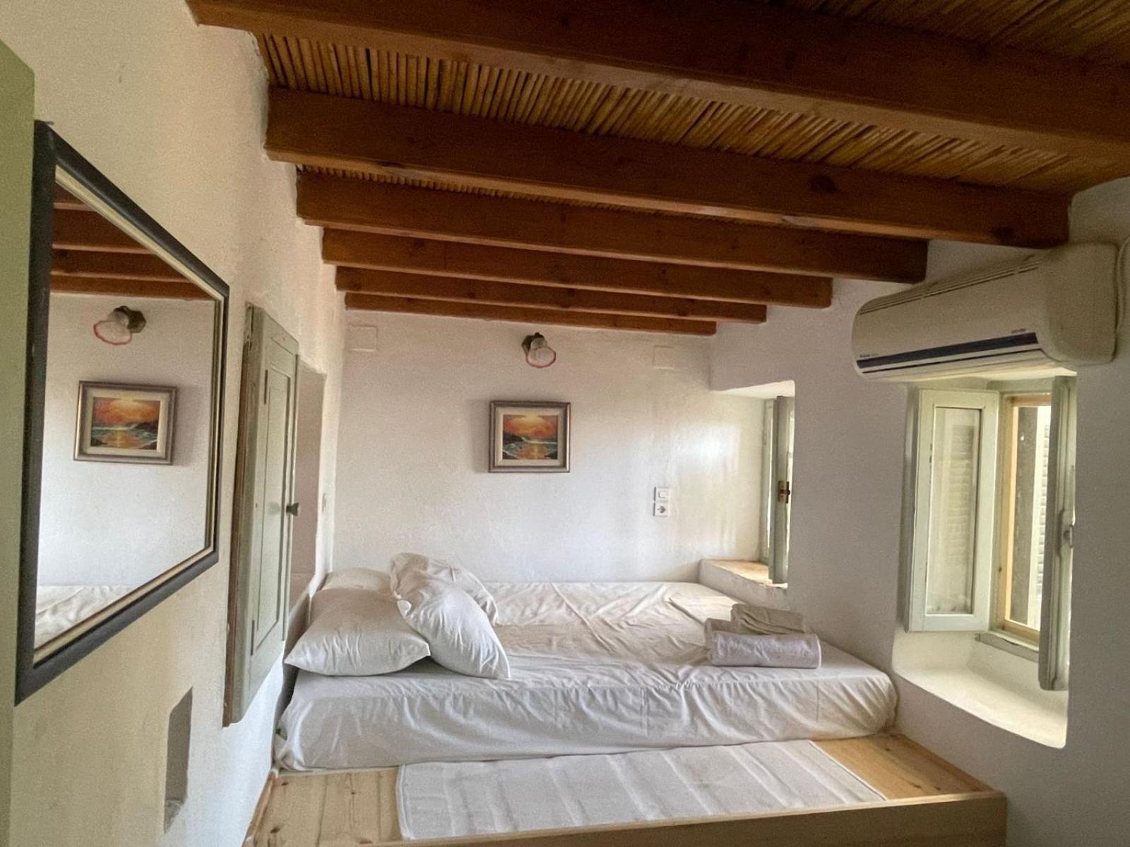 Petrino 2 - Traditional Lerian House Lakí Kültér fotó